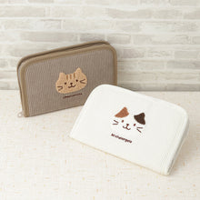 將圖片載入圖庫檢視器 Fuku Fuku Nyanko 日本正版 貓咪燈芯絨多功能多夾層風琴包 - 兩款可選
