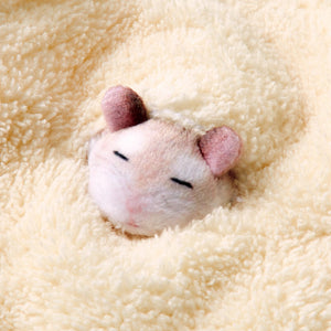 Felissimo YOU+MORE! 日本正版 埋在木屑中睡覺的倉鼠手帕毛巾仔 - 四款可選