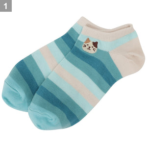 【預訂】Fuku Fuku Nyanko 日本正版 貓臉刺繡涼感條紋橫間運動鞋船襪 - 五款可選