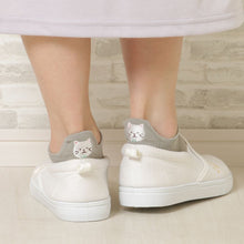 將圖片載入圖庫檢視器 Fuku Fuku Nyanko 日本正版 貓頭刺繡運動船襪 - 六款可選

