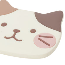 將圖片載入圖庫檢視器 【預訂】Fuku Fuku Nyanko 日本正版 貓咪面紅臉頰隨身鏡- 三款可選
