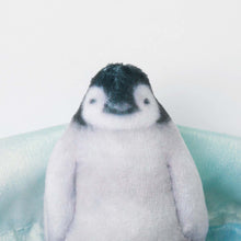 將圖片載入圖庫檢視器 Felissimo YOU+MORE! 日本正版 YOU+MORE!　擠在一起取暖的企鵝束繩袋 - 三款可選

