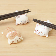 將圖片載入圖庫檢視器 Fuku Fuku Nyanko 日本正版 貓咪躺著筷子架- 八款可選
